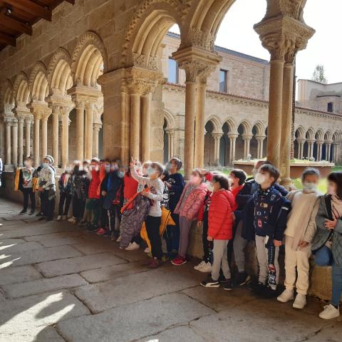 Visita al claustro gótico