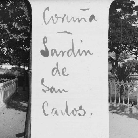 Arquivo do Reino de Galicia. Colección fotográfica. A Coruña: Xardín de San Carlos. Tumba de sir John Moore / José Villar Martelo.1903. Sign.: 3225.