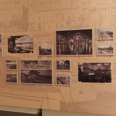 Arquivo do Reino de Galicia. Imaxe da mostra "Envíame unha postal" no Arquivo do Reino de Galicia.
