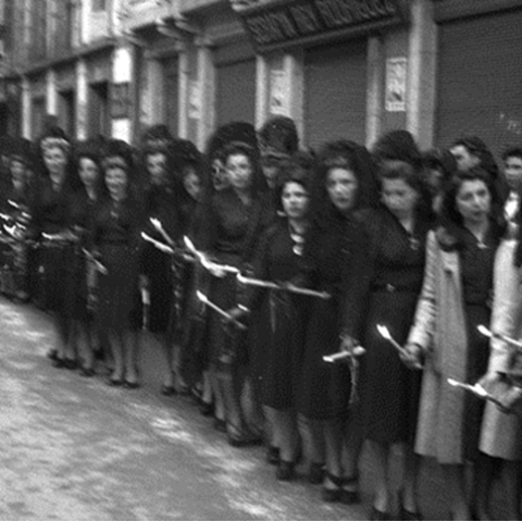 Lugo. Procesión das Caladiñas. J. L. Vega, 1944. Sig. 747-29