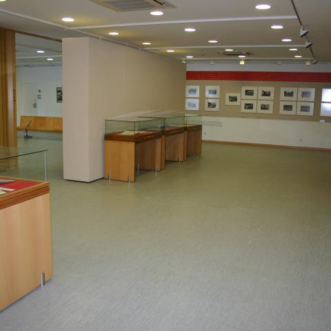 AHPLugo. Sala de exposicións