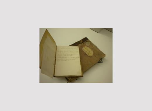 Ingresan nuevos fondos privados en el Archivo de Galicia.