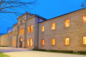Fachada do Arquivo Histórico Provincial de Ourense