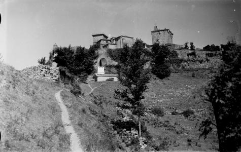 Arquivo do Reino de Galicia. Antonio Díaz Seoane, "Tonecho". Vista do castelo de Monterrei. Ca. 1960. Sign.: 6078.