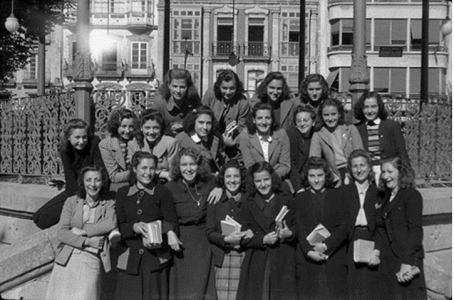 Lugo. Alumnas del Instituto. J.L. Vega, 1942. Sign.287.12